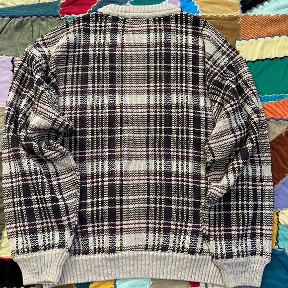 Vintage River Traders Plaid Cream Red and Navy Blue Sweater Medium - Picture 2 of 6